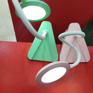 چراغ مطالعه لمسی گیره دار کد 301