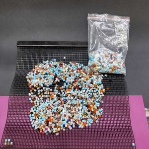 تابلو نقاشی پیکسلی مهره ای طرح پرنده کد 765